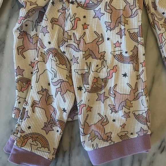 Unicorn Pajamas with glitter metallic wings size 8 - Picture 2 of 3